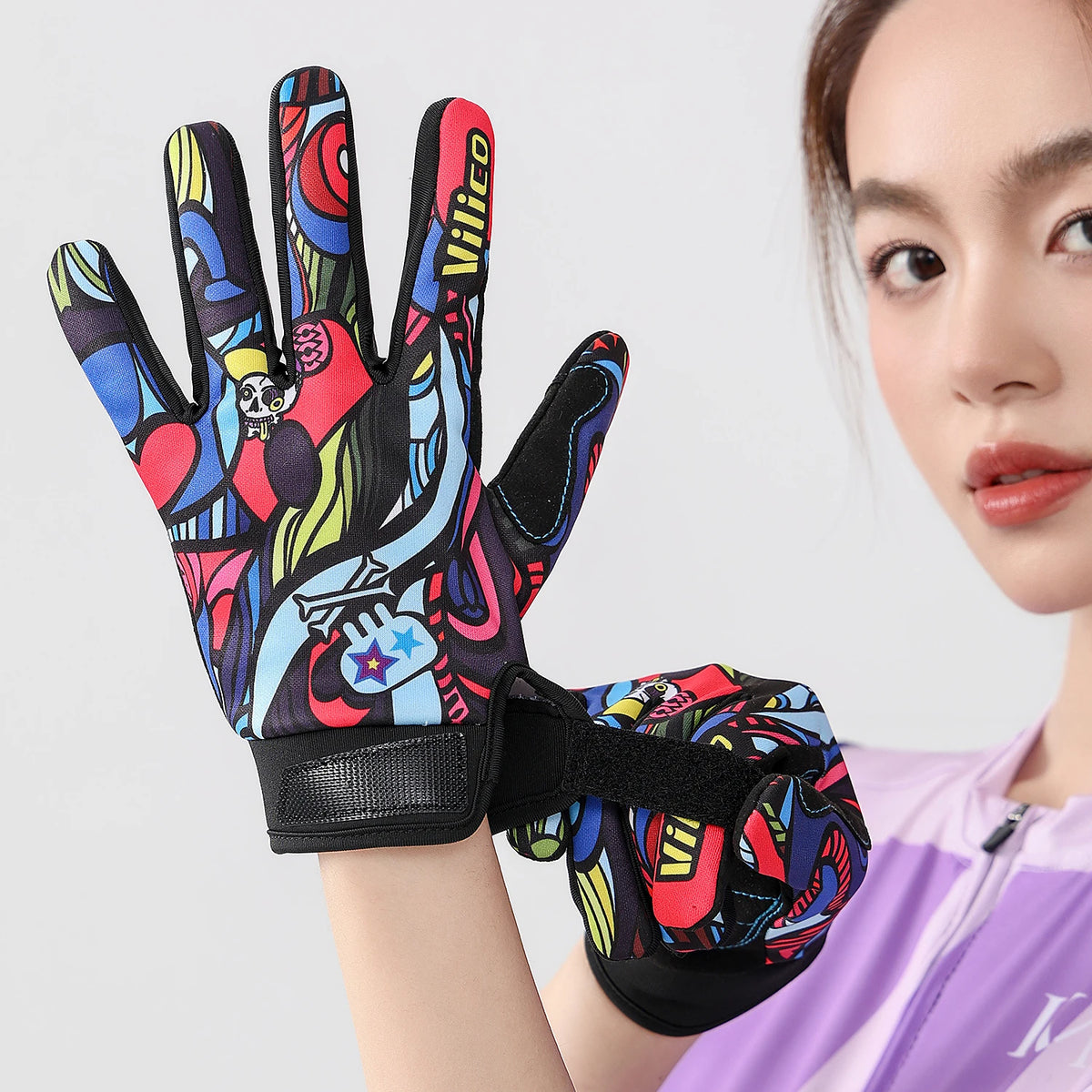 1 pair of graffiti sports bicycle riding gloves, non slip, shock-absorbing, wear-resistant, breathable, suitable for outdoor spo