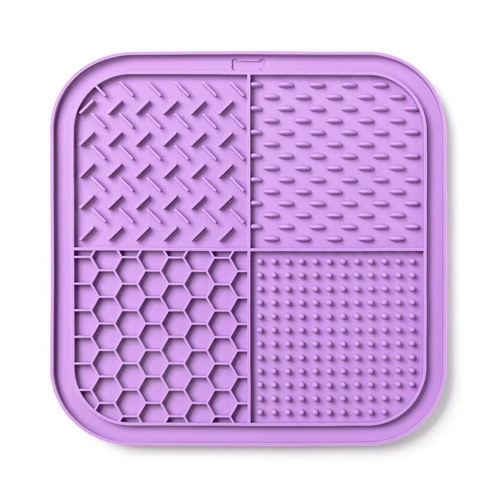 New Pet Silicone Licking Mat Slow Food Maker with Powerful Suction Cup Anti-slip Dog and Cat Feeding Mat Pet Food Mat
