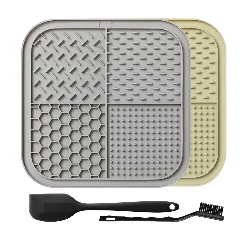 New Pet Silicone Licking Mat Slow Food Maker with Powerful Suction Cup Anti-slip Dog and Cat Feeding Mat Pet Food Mat